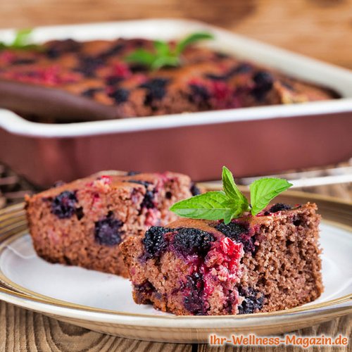 Low-Carb-Schokokuchen mit Beeren