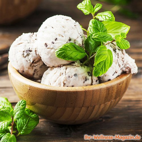 Sahniges Low Carb Stracciatella-Eis