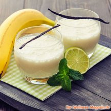 Cremiger Vanille-Eiweißshake mit Banane