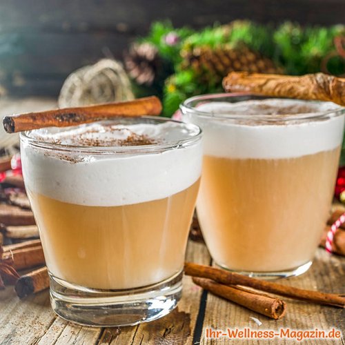 Amaretto-Punsch mit Sahne