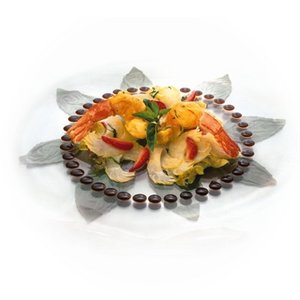 Rezept aus der Sterneküche: Salat von Artischocken mit Erdbeer Basilikum und gebackenen Gambas