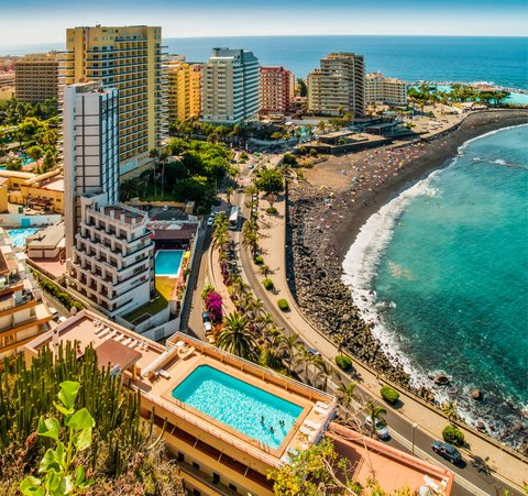 Puerto de la Cruz auf Teneriffa: Playa Martianez im Osten von Puerto de la Cruz