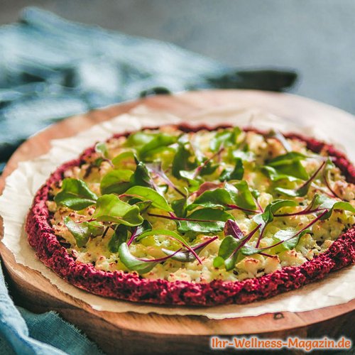 Pizza mit Rote-Bete-Boden