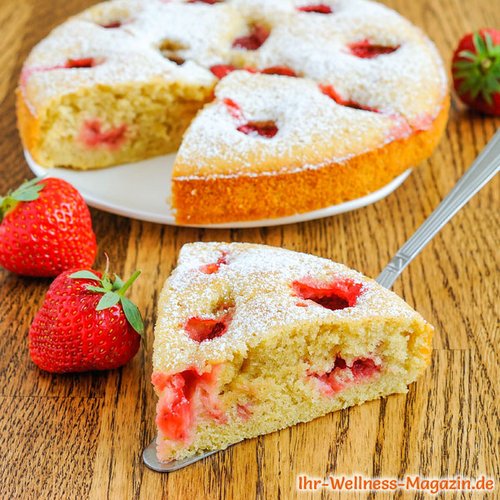 Versunkener Low Carb Erdbeerkuchen