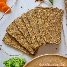 Karotten-Knäckebrot mit Kernen