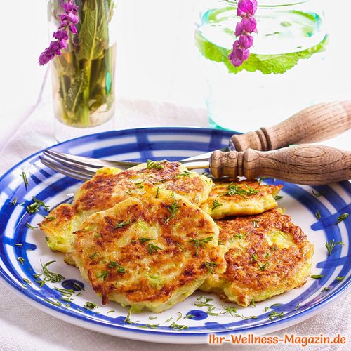 Low Carb Zucchini-Quark-Pancakes