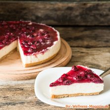 Leichter Low Carb Quarkkuchen mit Kirsch-Topping