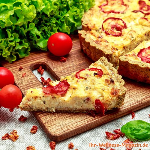 Quiche mit Tomaten und Zwiebeln