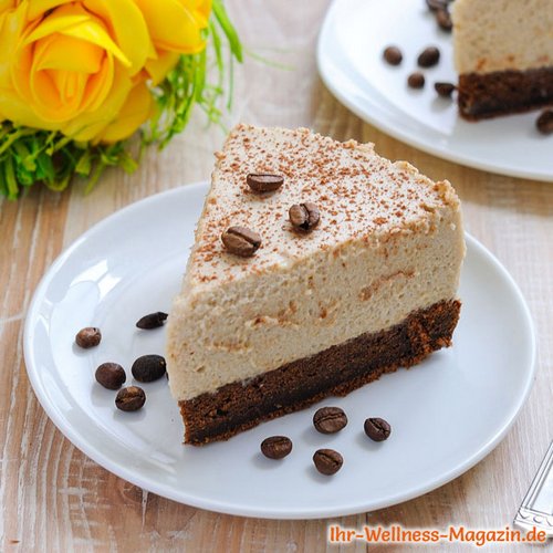 Cremige Low Carb Mokka-Mousse-Torte