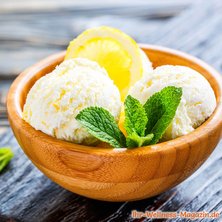 Cremiges Low Carb Zitronen-Joghurt-Eis