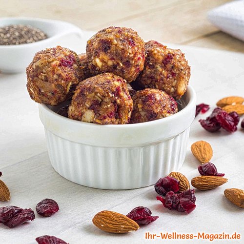 Mandel-Cranberry-Energy-Balls