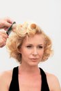 Frisuren zum Nachmachen: Der Marylin Monroe Look - Step 4