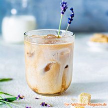 Lavendel-Eiskaffee 