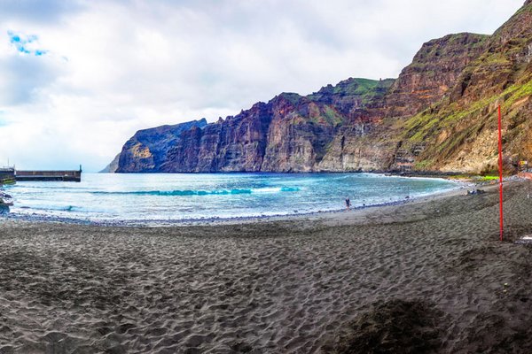 Playa de los Guios – Traumstrand vor majestätischer Kulisse