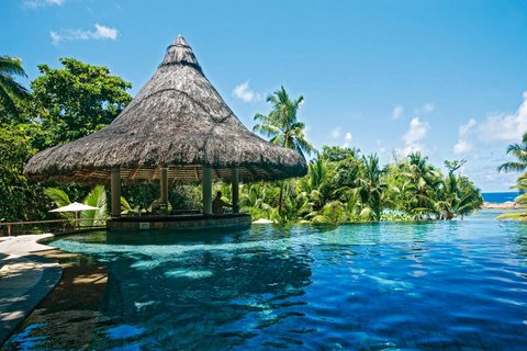 Seychellen-Insel Praslin: Paradiesische Stimmung im Urlaub auf der Insel