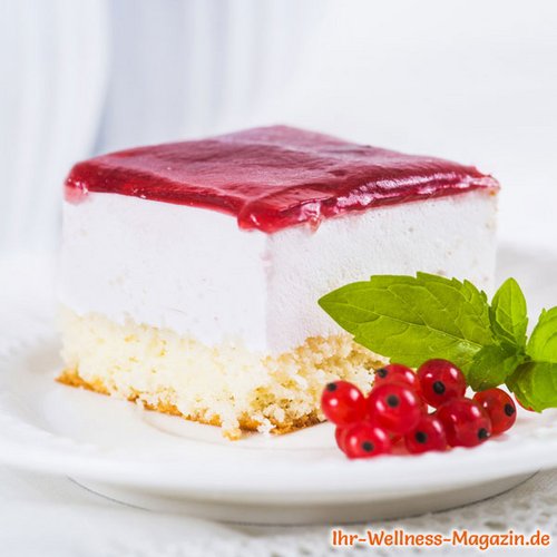 Low Carb Joghurt-Schnitten mit Beeren-Topping - Rezept ohne Zucker