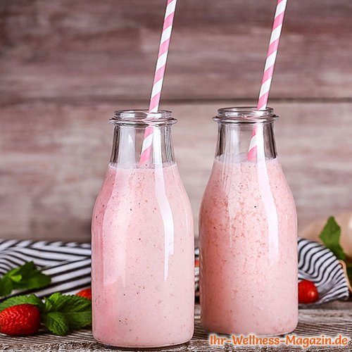 Cremiger Eiweißshake mit Erdbeeren