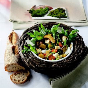 Einfache Kochrezepte: Pilze – Rucola Salat mit Mozarella und Maronen