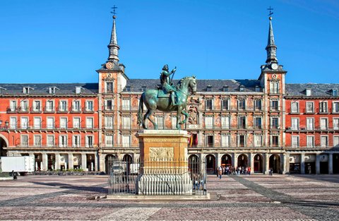 Sehenswürdigkeiten in Madrid: Philipp III Plaza Mayor