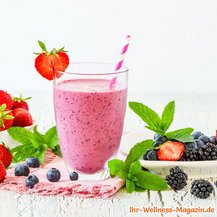 Cremiger Eiweißshake mit Beeren