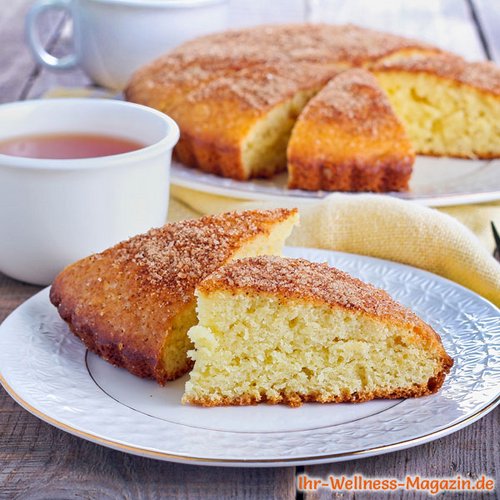 Low-Carb-Rührkuchen mit Zimtkruste