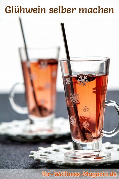 Weißen Glühwein mit Weißwein selber machen - Rezept für ein heißes ...