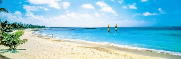 Belle Mare auf der Insel Mauritius: Mauritius – Urlaub am Strand mit Palmen