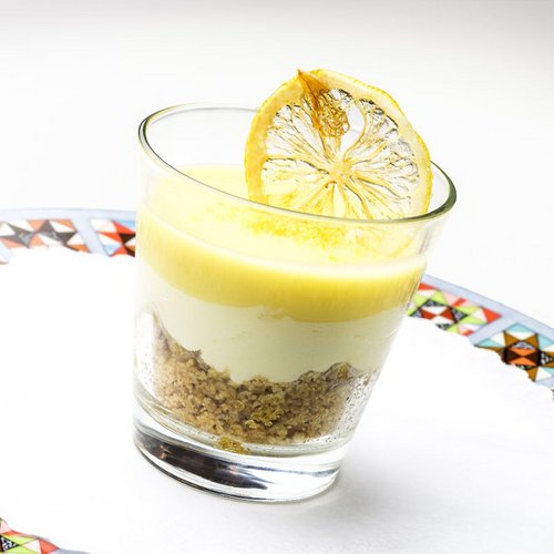 Low Carb Zitronen-Cheesecake im Glas