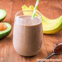 Cremiger Schoko-Eiweißshake mit Avocado