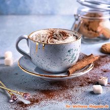 Heiße Zimt-Schokolade mit Kokosmilch