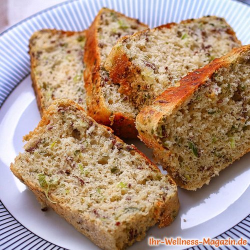 Eiweißbrot mit Leinsamen und Lauch