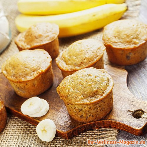 Saftige Low Carb Bananen-Quark-Muffins - einfaches Rezept ohne Zucker