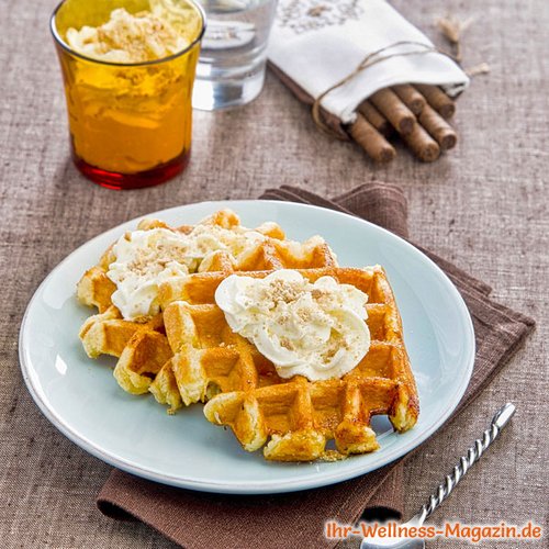 Low Carb Skyr-Waffeln mit Quarkcreme