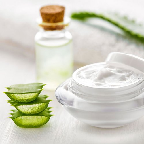 Aloe Vera Gesichtscreme gegen trockene Haut selber machen