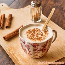 Salep - heißes Milchgetränk mit Zimt