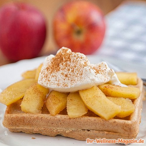 Low Carb Quark-Waffeln mit Apfel