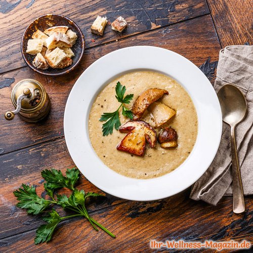 Schnelle Low Carb Steinpilzsuppe