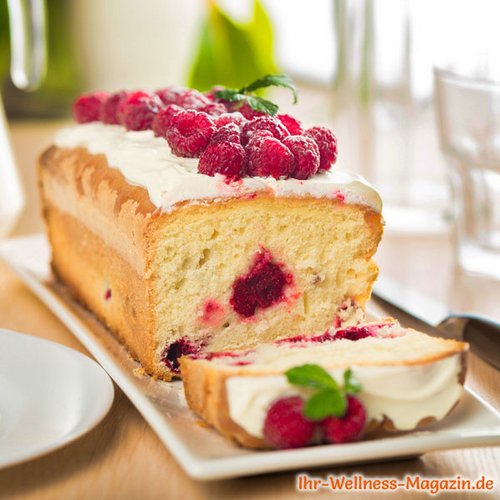 Low-Carb-Joghurtkuchen mit Himbeeren