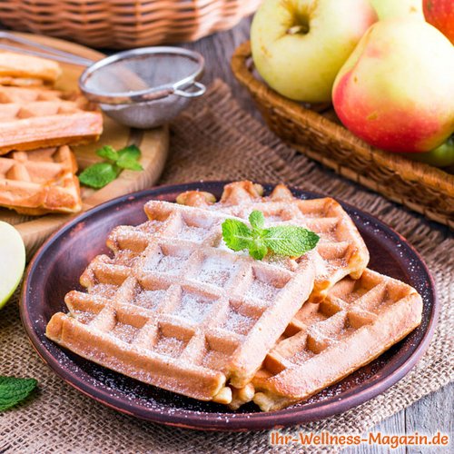 Low Carb Apfel-Quark-Waffeln