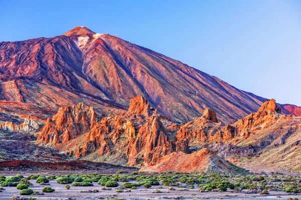 Rosige Aussichten auf den Riesen – am Pico del Teide