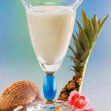 Buttermilch-Shake mit Ananas