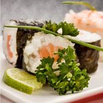 weiter zu - Gemischte Sushi-Platte