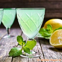 Zitronen-Minze-Cocktail