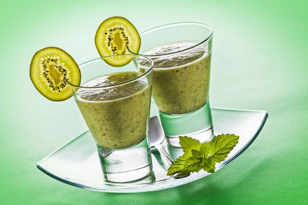 30 Grüne Smoothie-Rezepte - gesunde Detox-Fettverbrenner