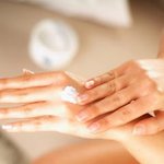 weiter zu - Arnika Salbe - Wirkung, Anwendung und Anwendungsgebiete