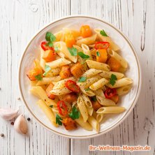 Low-Carb-Pasta mit Kürbis und Chili