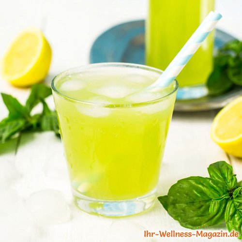Zitronen-Basilikum-Limonade
