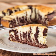 Saftiger Low-Carb-Zebrakuchen mit Quark