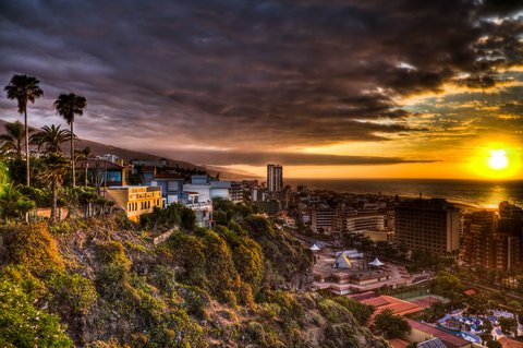 Puerto de la Cruz auf Teneriffa: Blick von Osten über Puerto de la Cruz