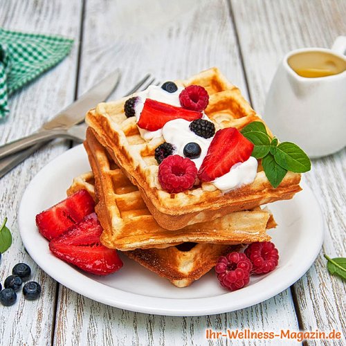 Low Carb Skyr-Waffeln mit Obst